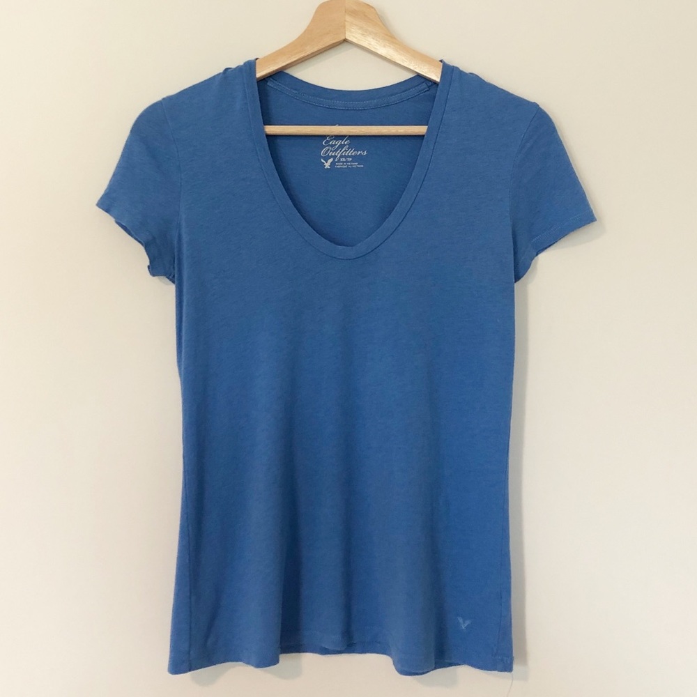 American Eagle Blue Scoop Neck Tee Shirt